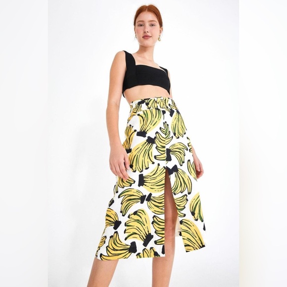π FARM RIO BOSSA BANANA PENCIL SKIRT NWT π
